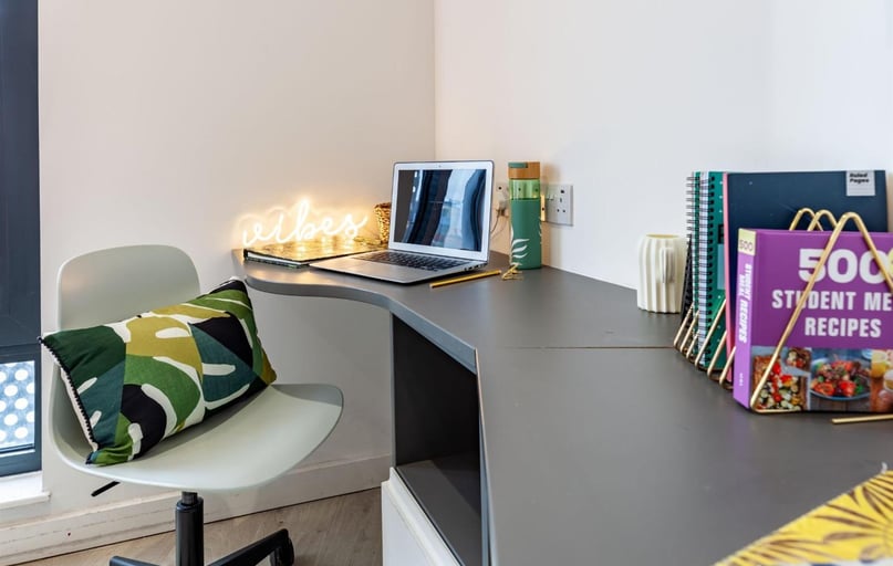 Hockley, Nottingham - Image 1